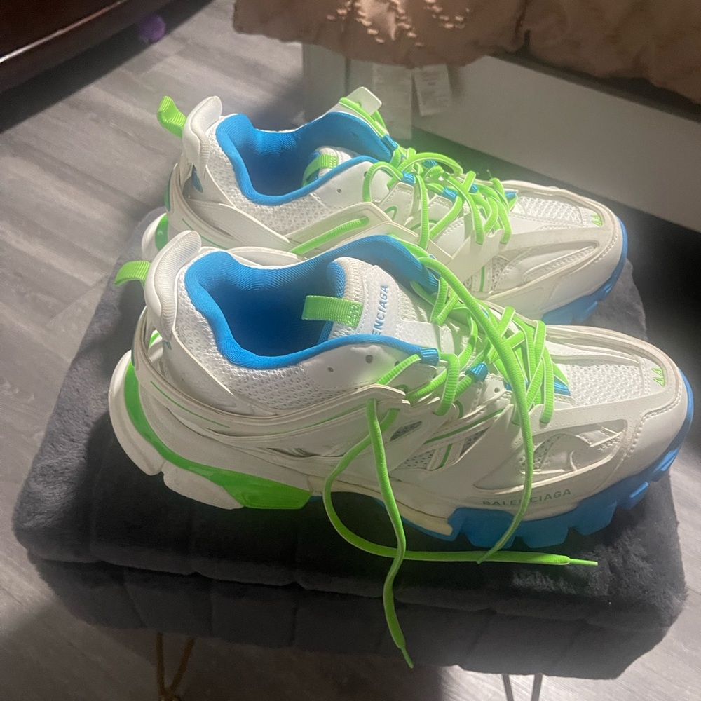 Balenciaga sneakers size 11 men’s - Picture 4 of 4